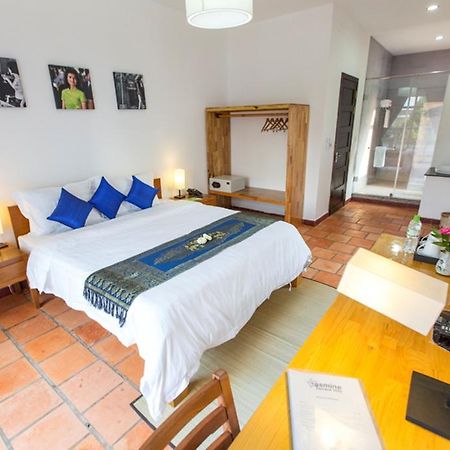 Jasmine Terrace Villa Пном Пен Екстериор снимка
